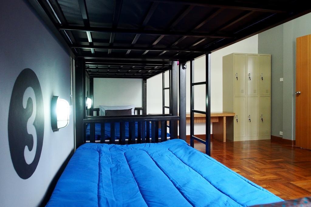 Restdot Hostel Bangkok Exterior foto